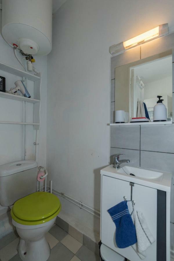 Stud Terras Ville Corniche 2 Pers Stat Gratuit Rue Modif Suivt Possib Et Accord Exclusif Marsilia Exterior foto